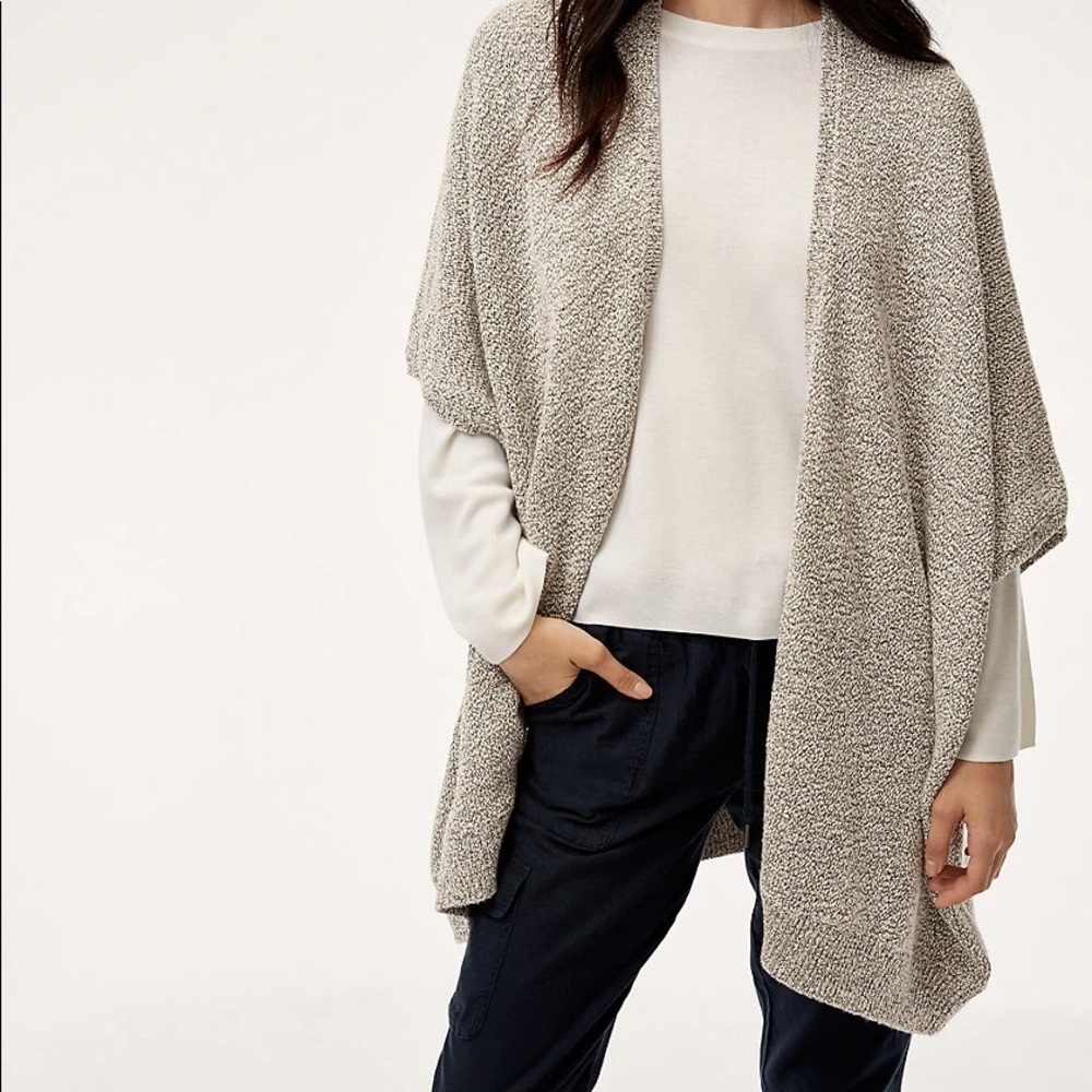ionic cape aritzia - Picture 2 of 4